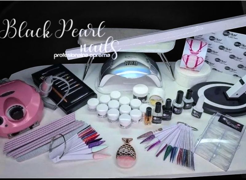 SET ZA NOKTE SA 3 UREDJAJA