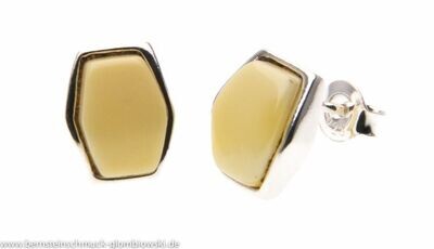 Bernstein Ohrringe Ohrstecker mit Silber 925. Bernstein Ohrringe Ohrstecker mit Silber 925.