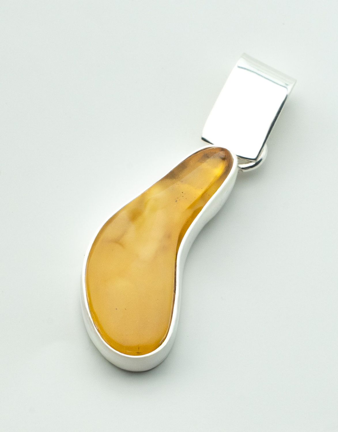 Bernstein Anhänger mit Silber 925