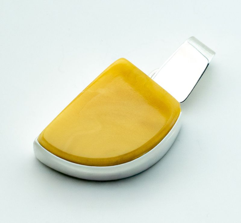 Bernstein Anhänger mit Silber 925