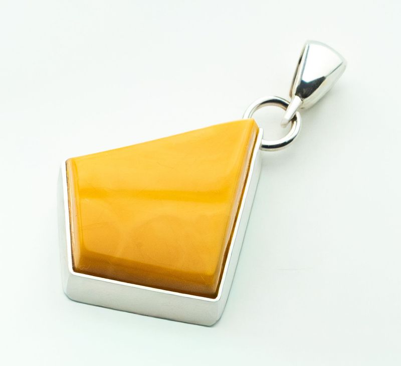 Bernstein Anhänger mit Silber 925