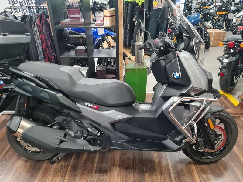 BMW C400X