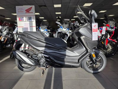 Honda NSS 350 Forza