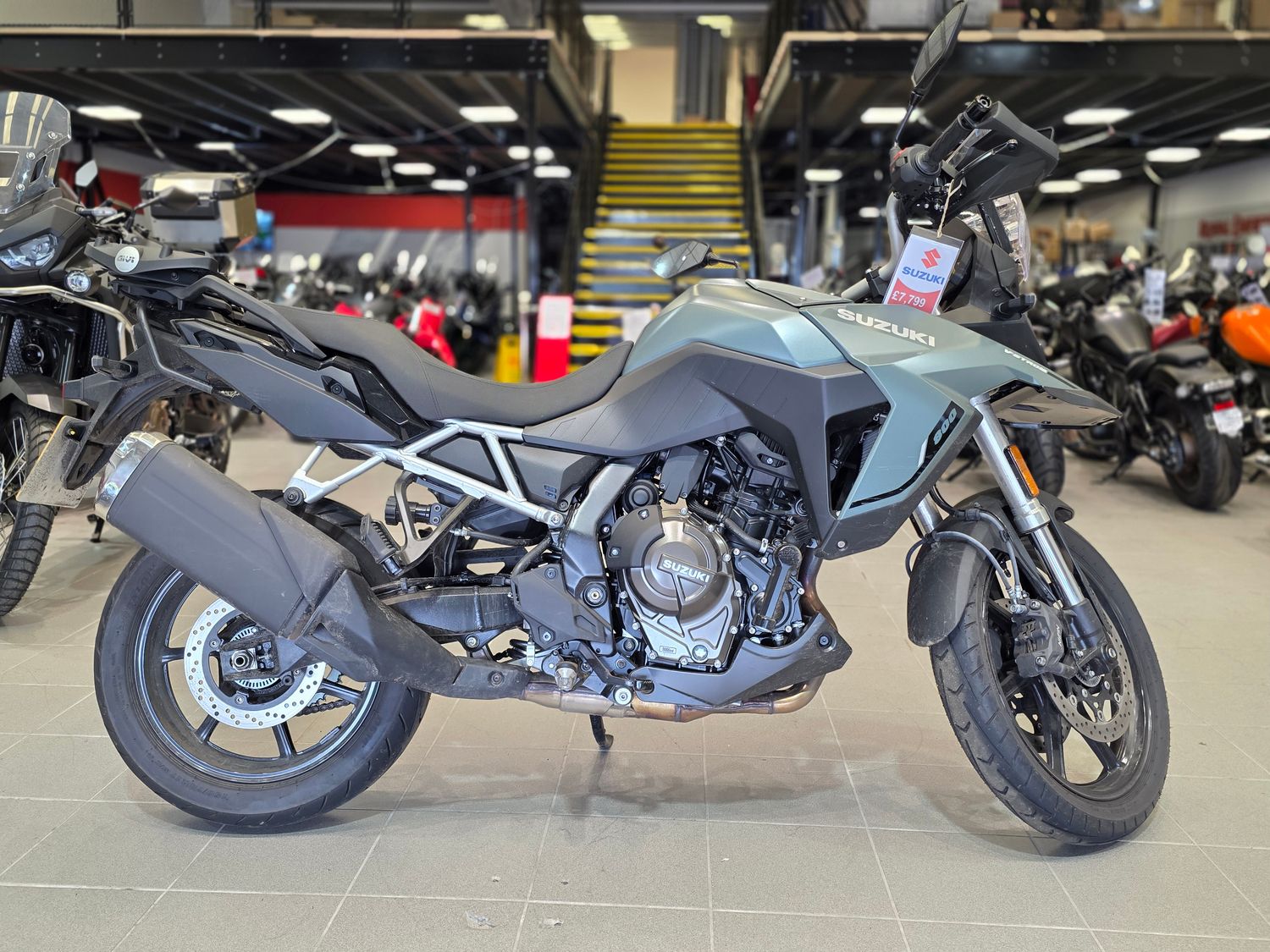 Suzuki DL800RE