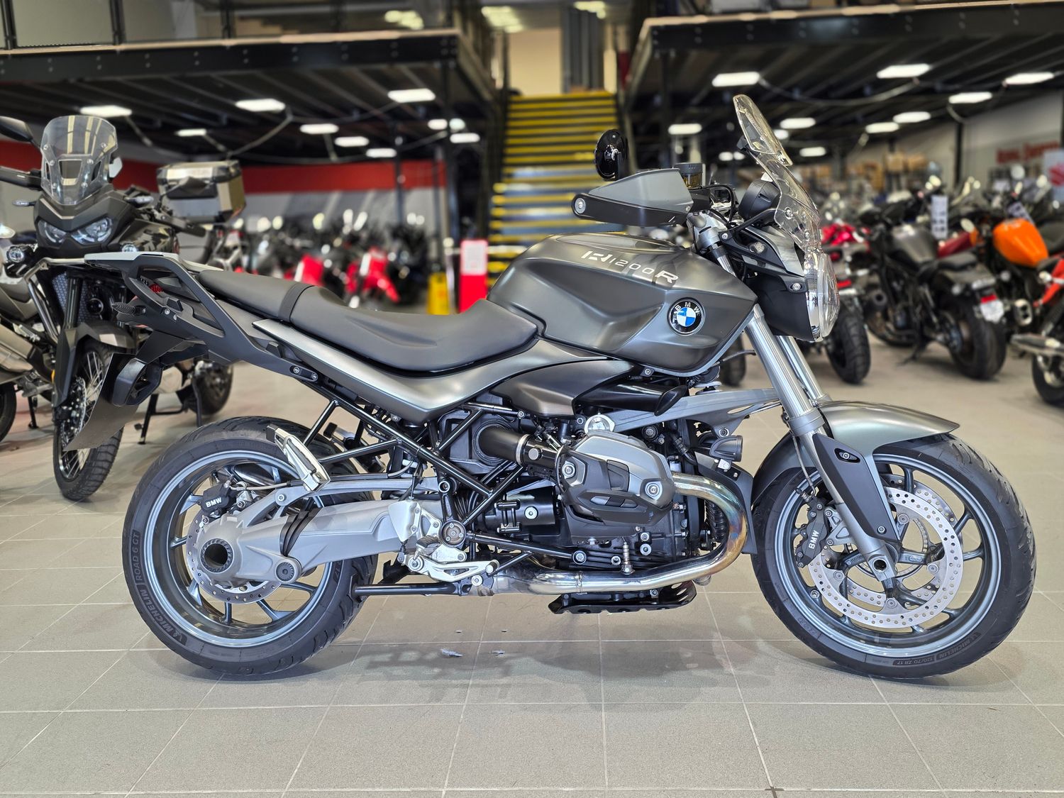BMW R1200R