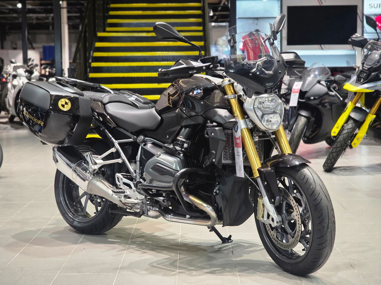 BMW R1200R