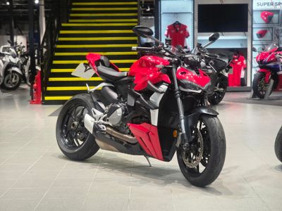 Ducati Street fighter v2 955