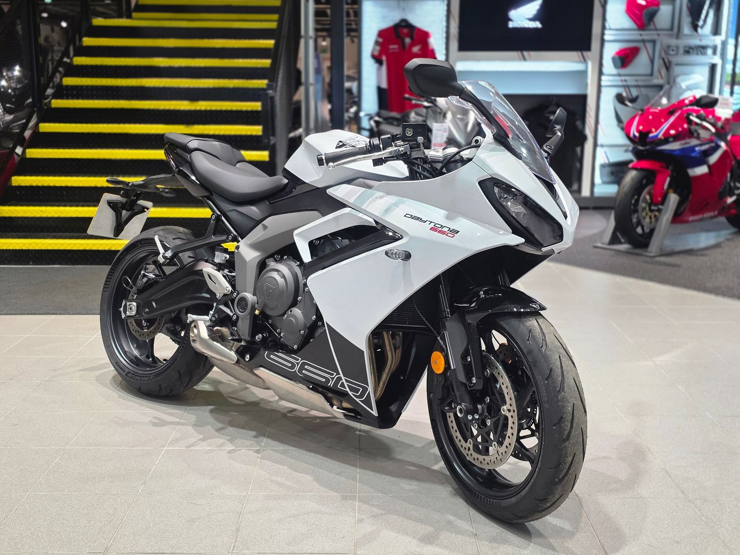 Triumph Daytona 660