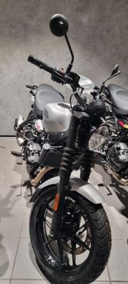 Royal Enfield Guerilla 450