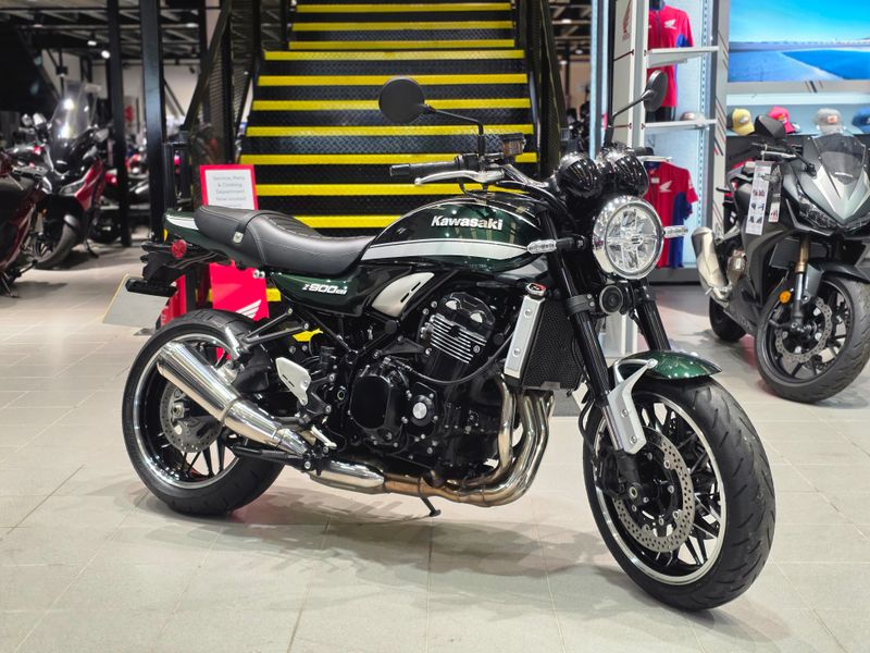 Kawasaki Z900RS