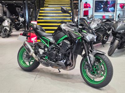 ** SOLD ** Kawasaki Z900