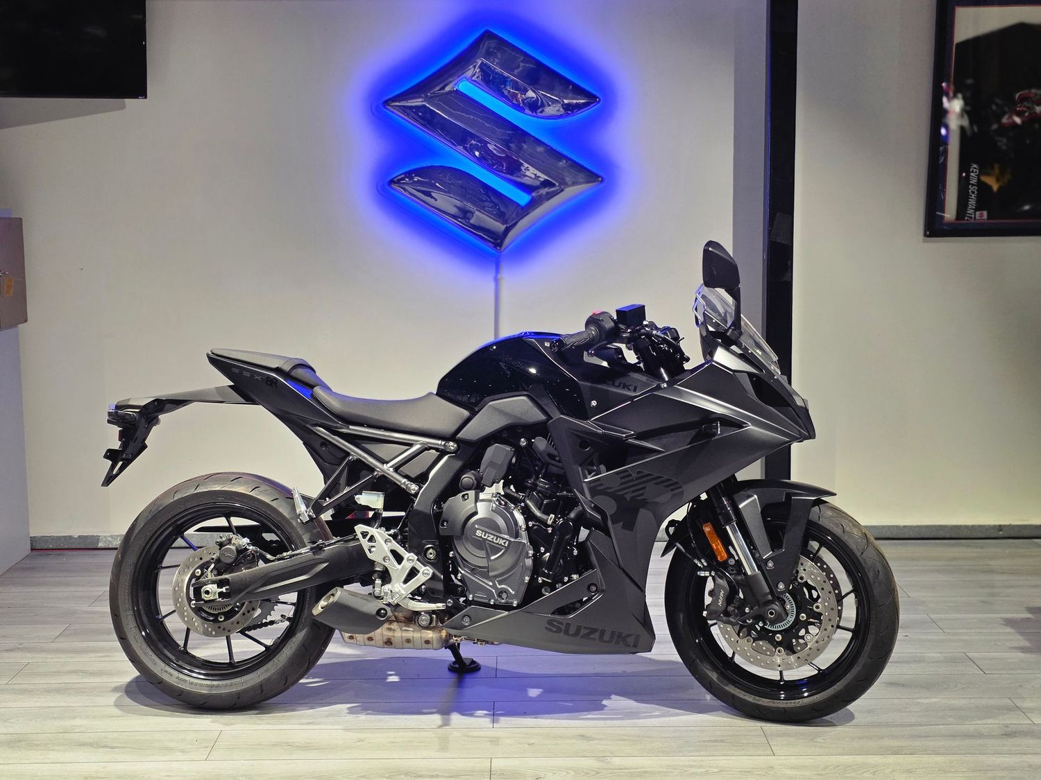 Suzuki GSX-8R