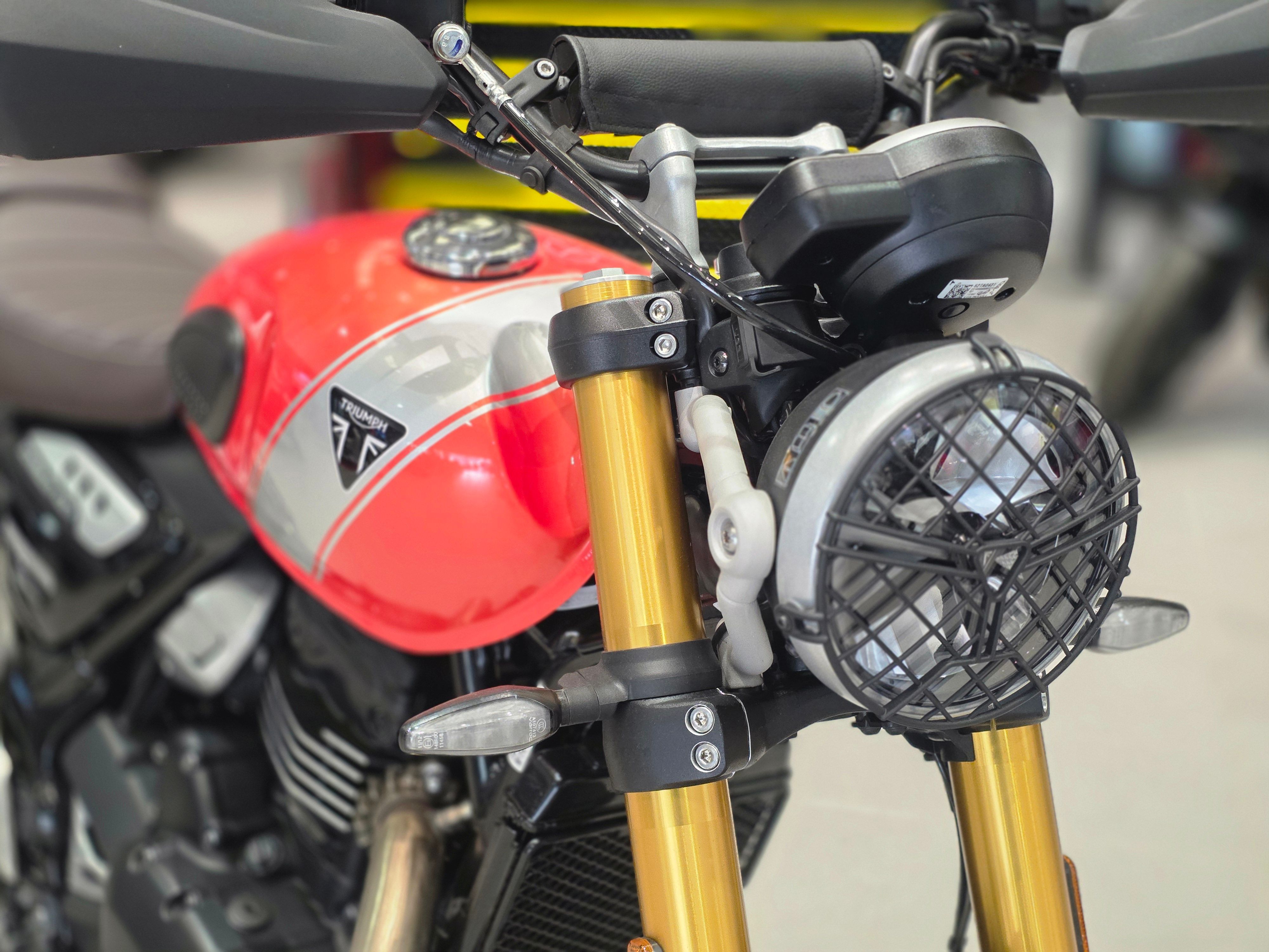 Triumph Scrambler 400X