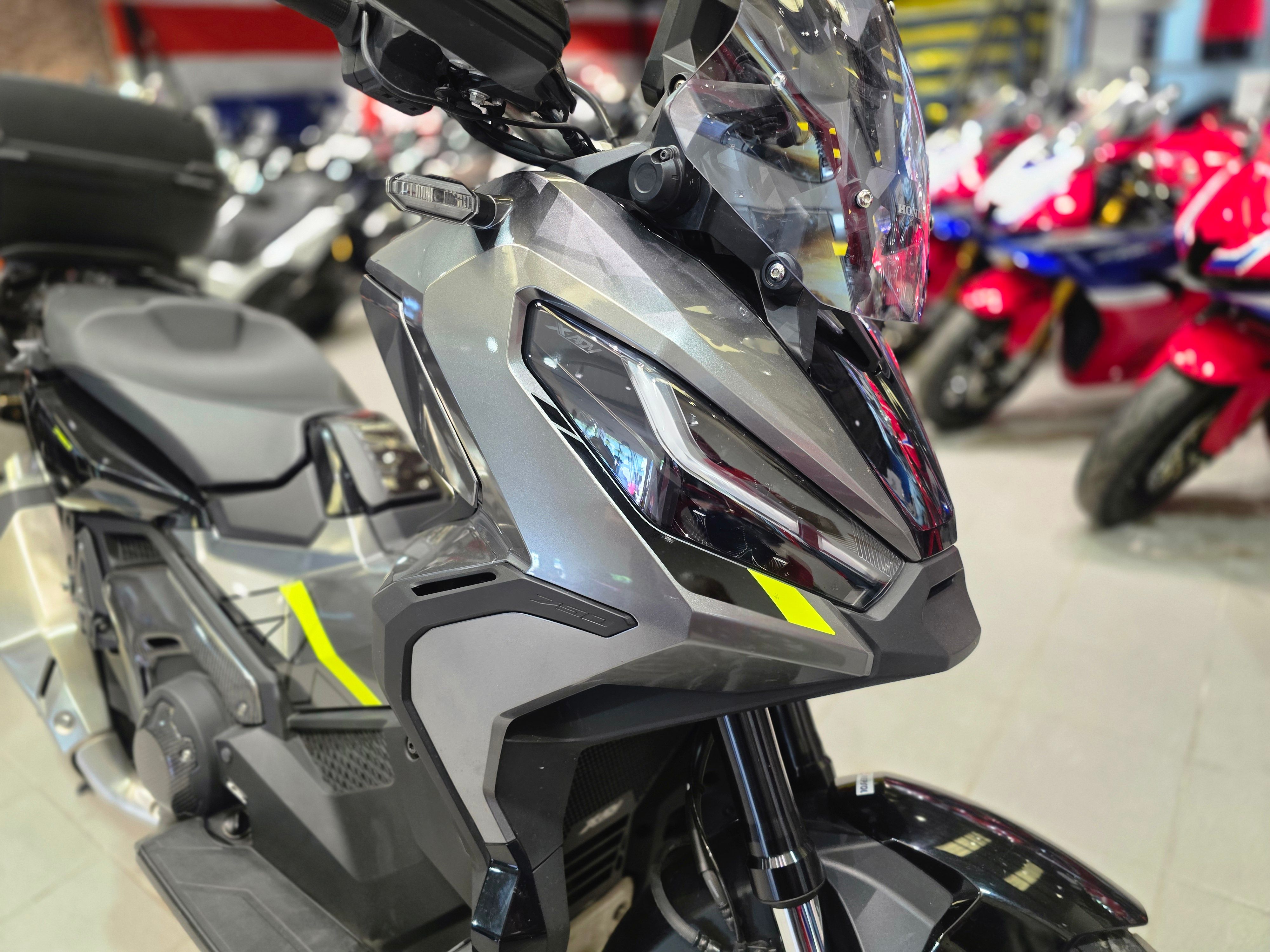 Honda XADV 750