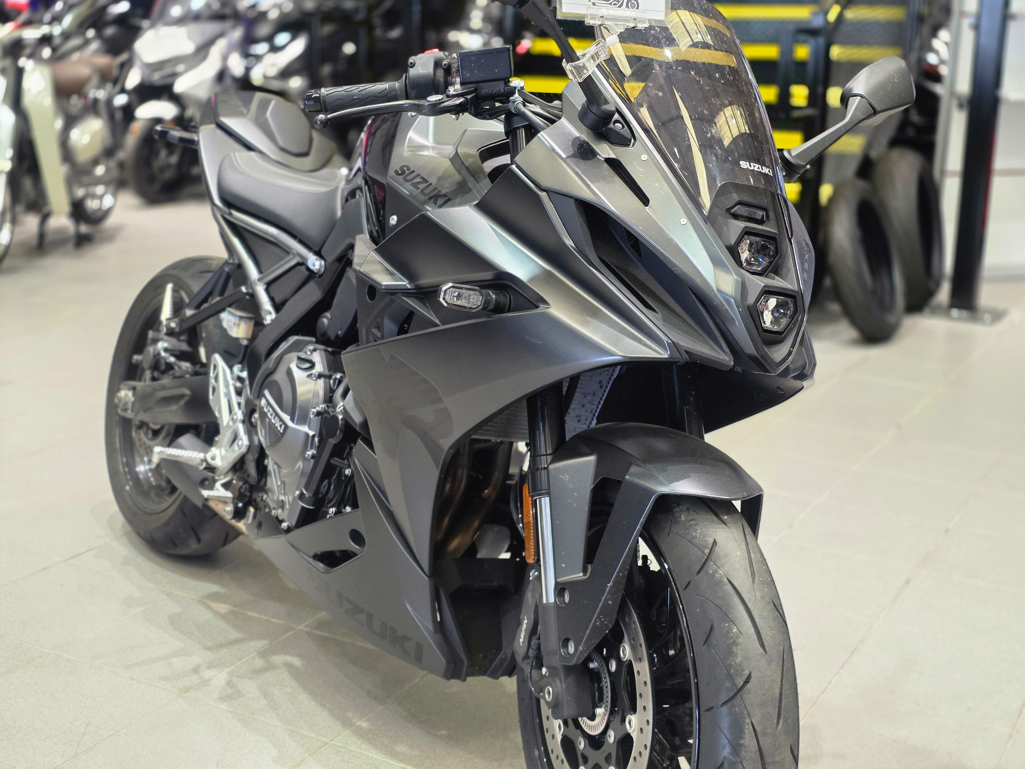 Suzuki GSX8R