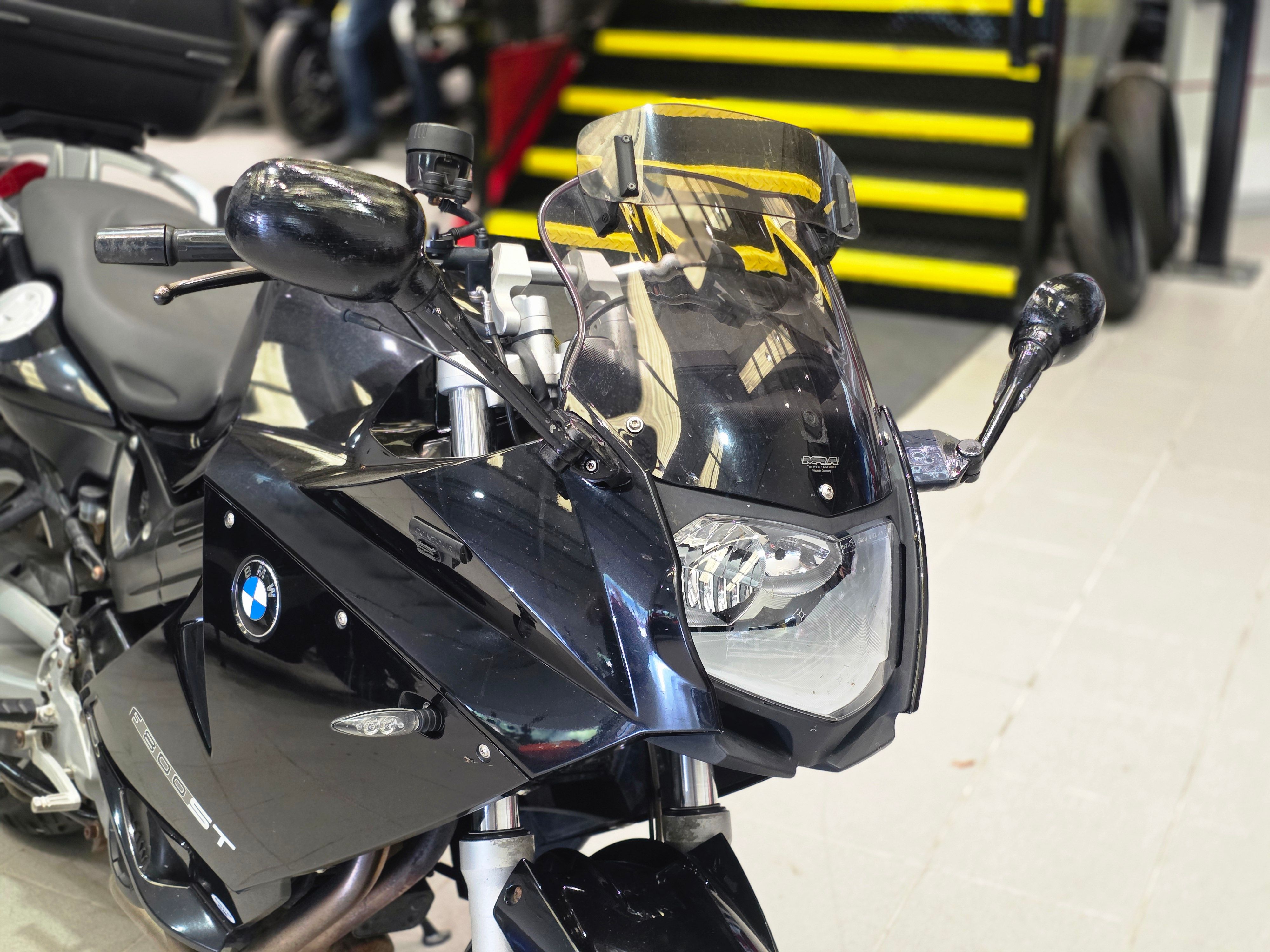 BMW F800ST