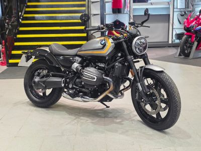 BMW R12