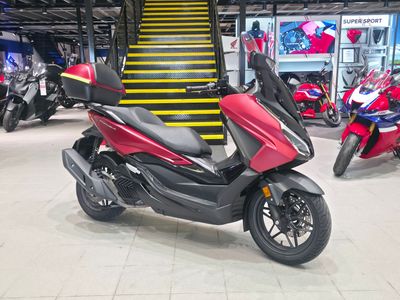 Honda Forza 125