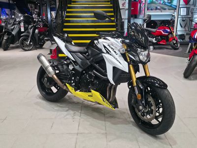 Suzuki GSX-S750