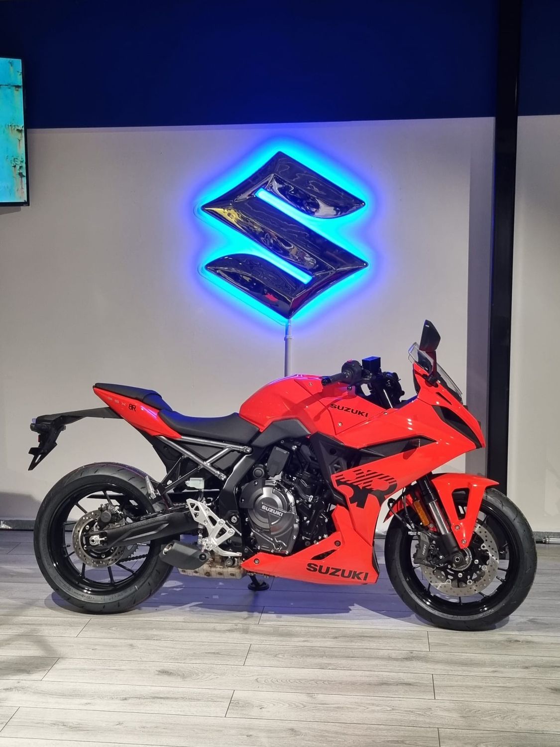 Suzuki GSX-8R