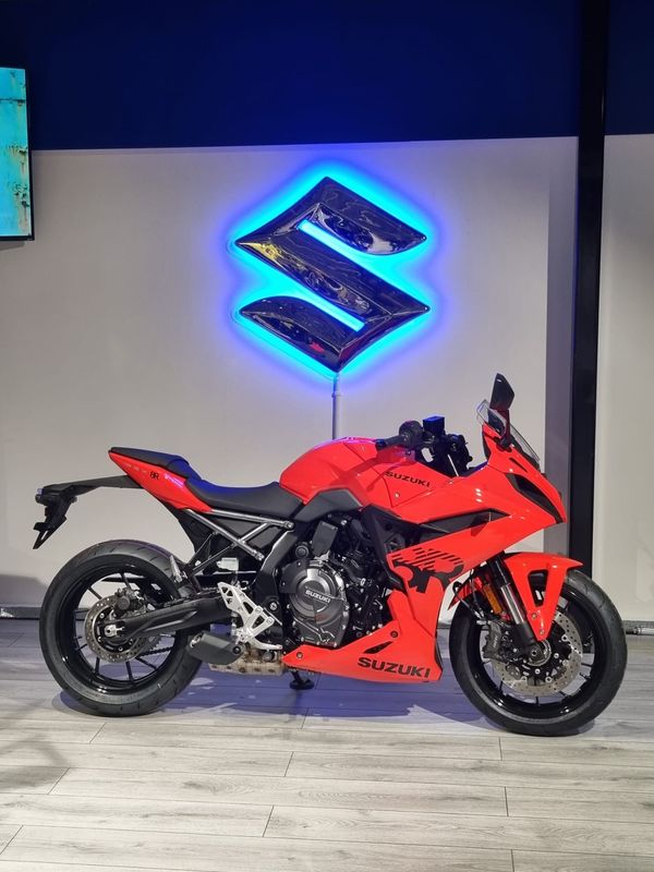 Suzuki GSX-8R Suzuki GSX-8R