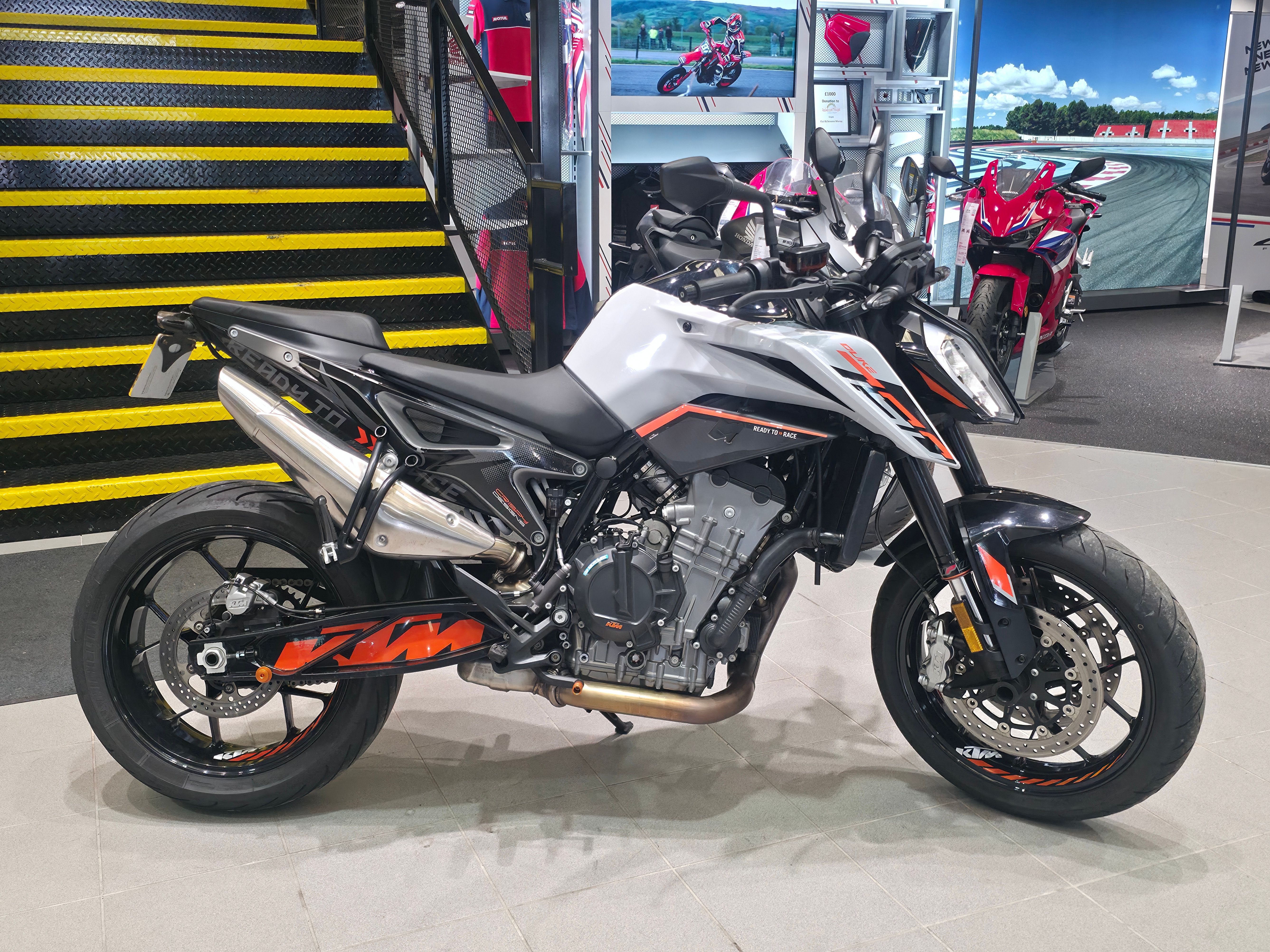 KTM 790 Duke