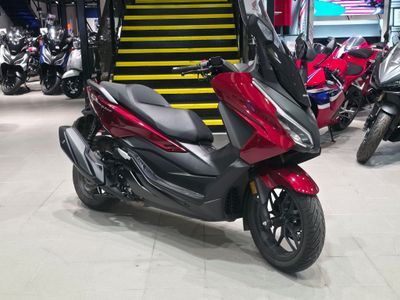 Honda Forza 350