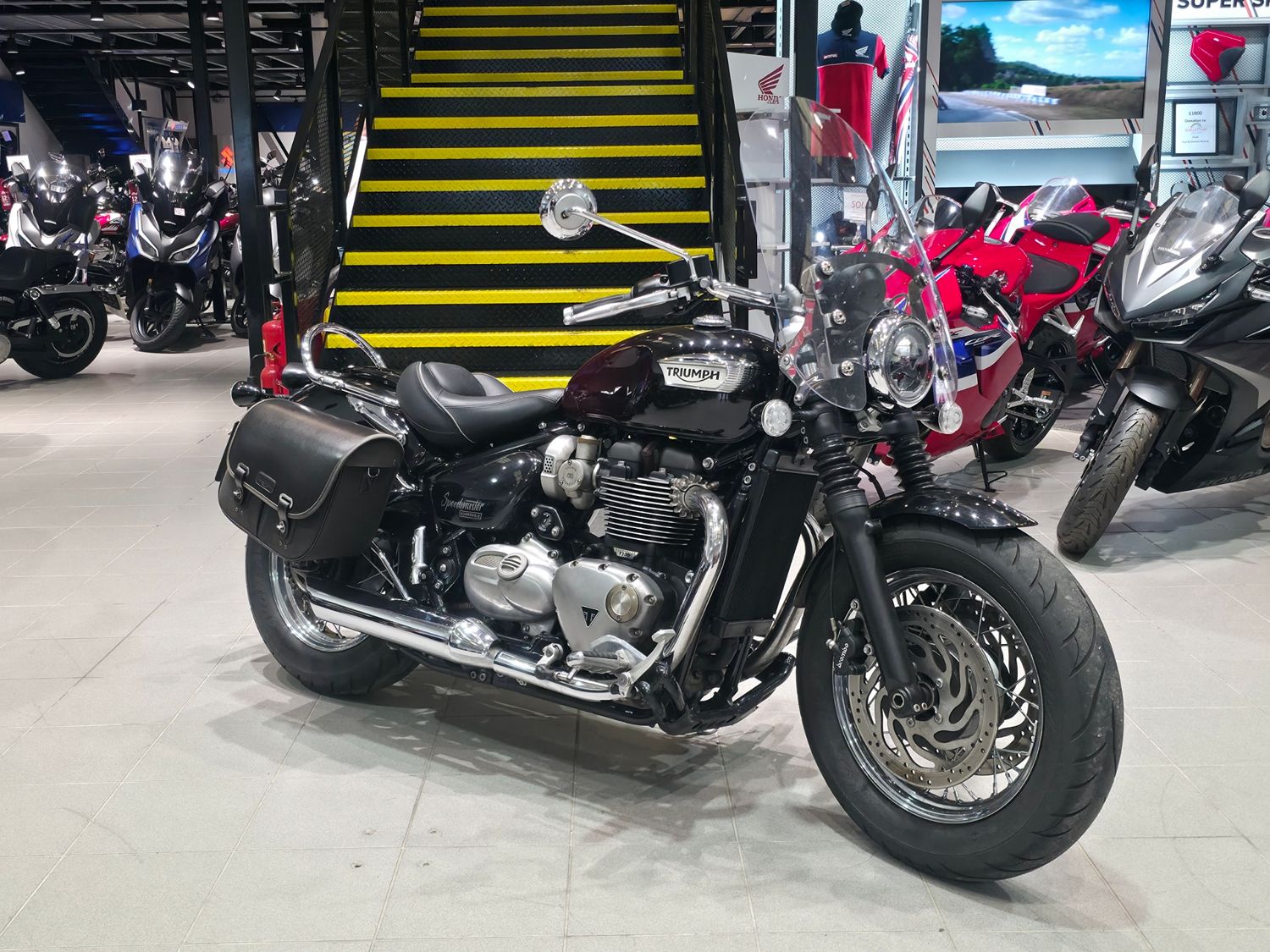 Triumph Speedmaster Stealth Edition