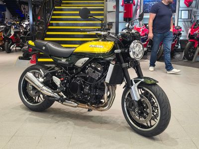 Kawasaki Z900RS