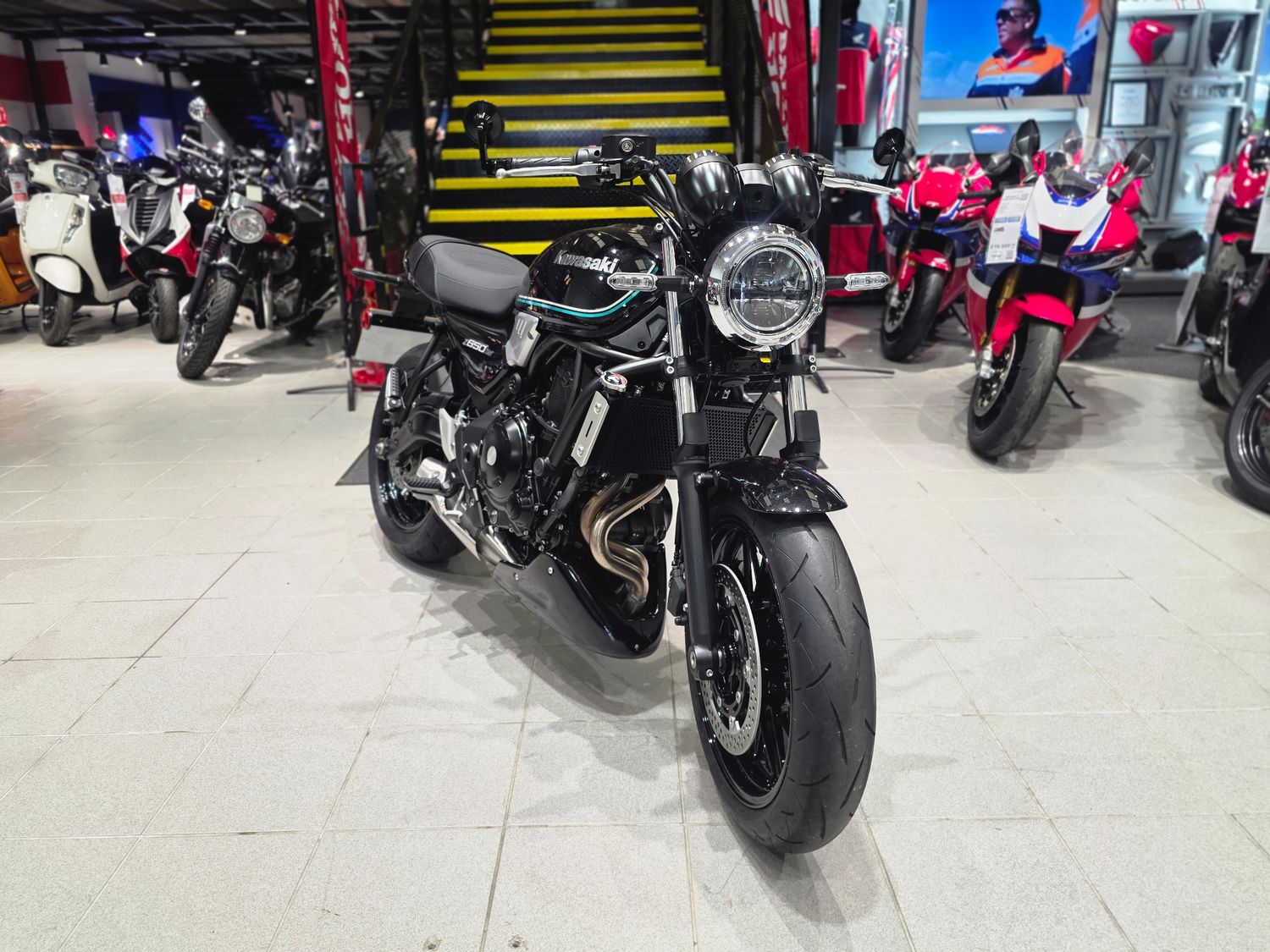 Kawasaki Z650RS