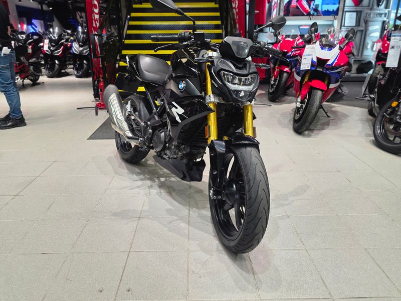 BMW G310R