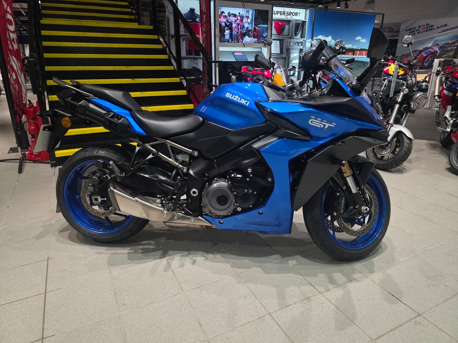 Suzuki GSX-S1000 GT