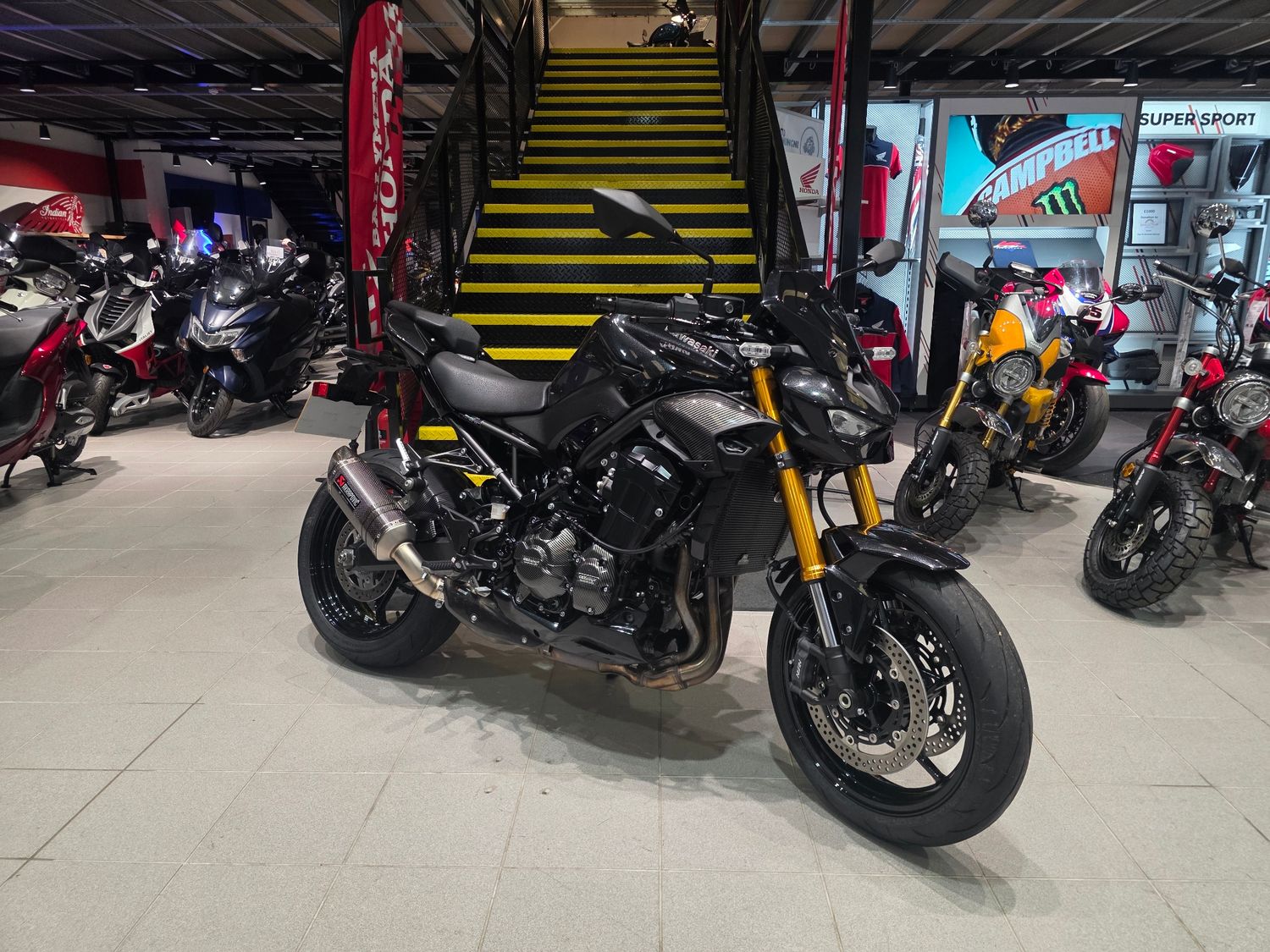 Kawasaki Z900