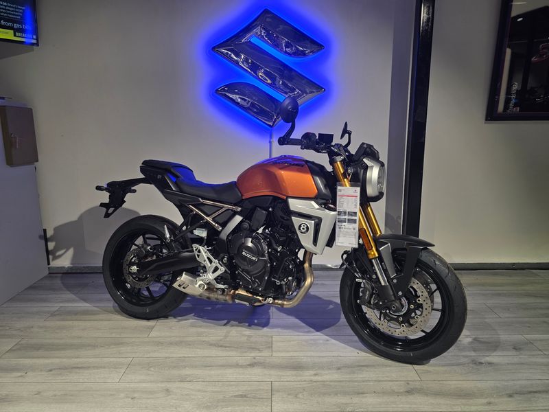 Suzuki GSX-8T