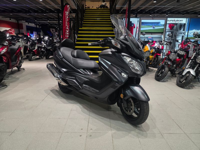 Suzuki Burgman 650 Executive