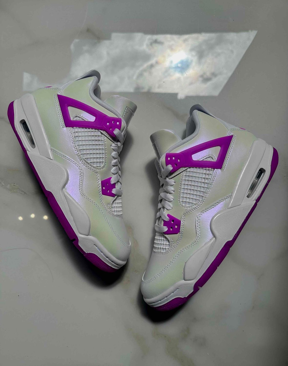 Jordan 4 Retro &#39;Hyper Violet&#39; (GS)