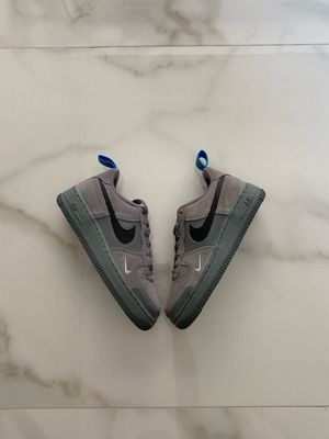 Nike Air Force 1 Low Cut Out Swoosh Grey Black (GS)