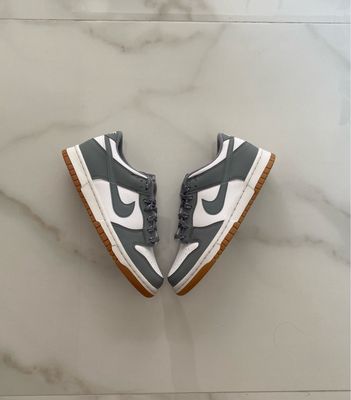 Nike Dunk Low GS &#39;Smoke Grey&#39;