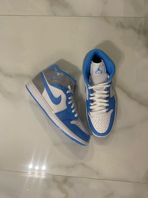 Jordan 1 Mid University Blue Grey