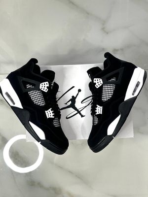 Jordan 4 ‘White Thunder’