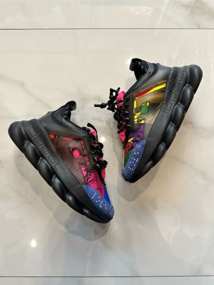Versace chain reaction