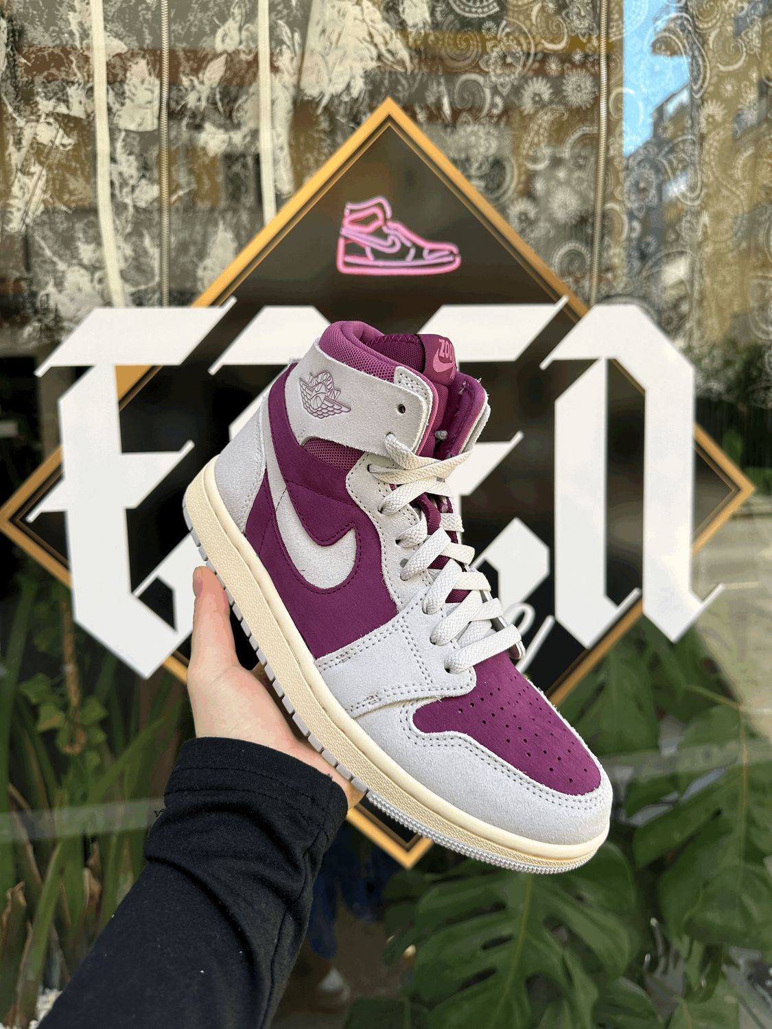 Wmns Air Jordan 1 High Zoom Comfort 2 &#39;Bordeaux&#39;