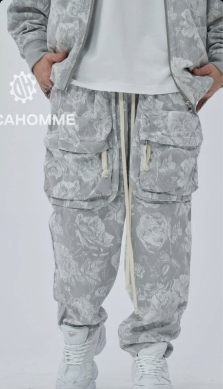 Completo Sartoriale LIMITED fantasia &quot;rose&quot; grigio chiaro