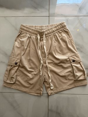 Pantaloncini cargo oversize con tasconi