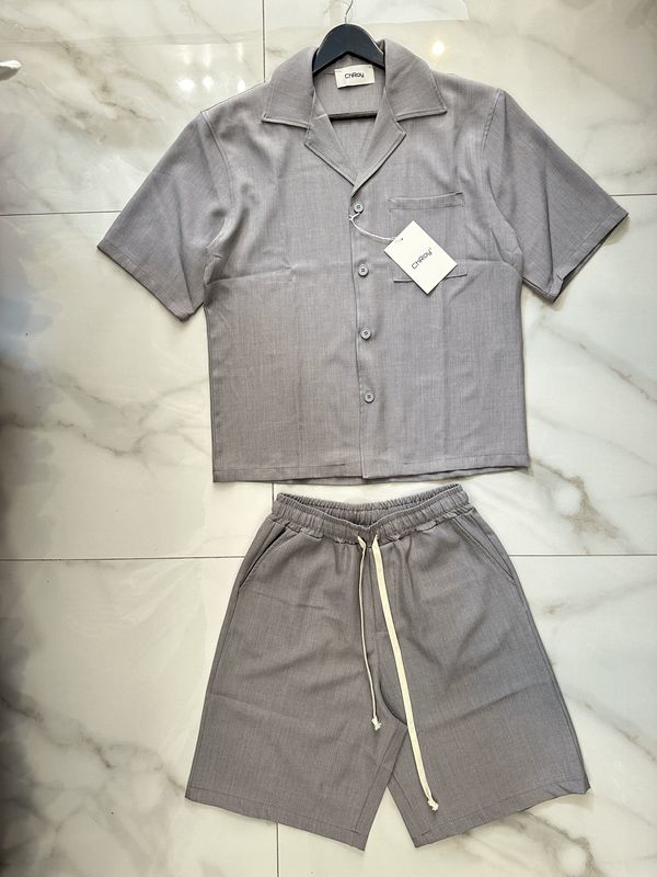 Completo corto elegante oversize grigio camicia e pantaloncini
