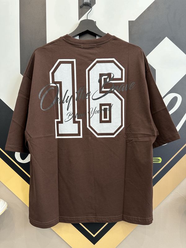 T-shirt Oversize premium &#39;&#39;16&#39;&#39; Marrone