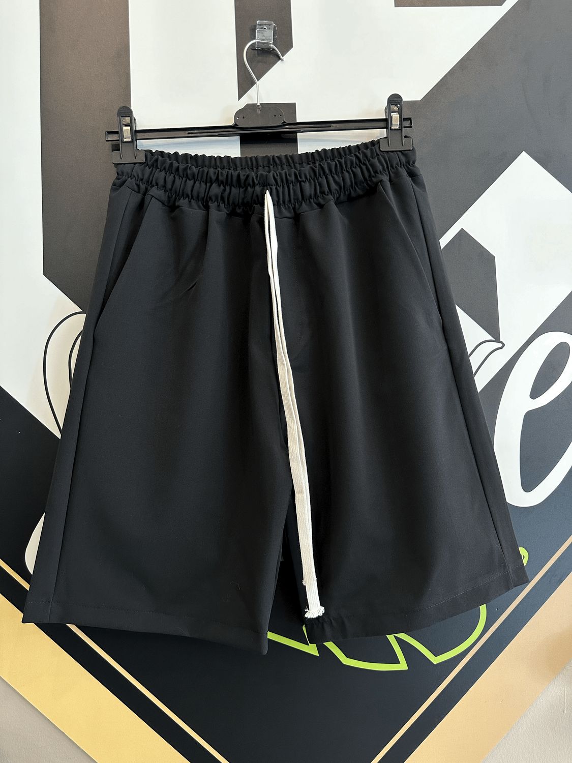 Pantaloncini eleganti Nero