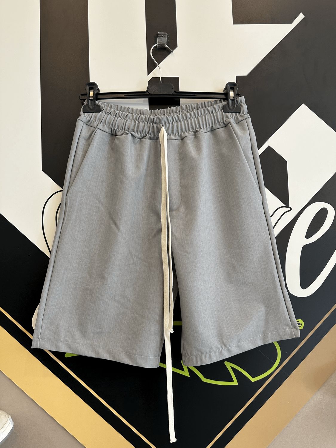 Pantaloncini eleganti Grigio