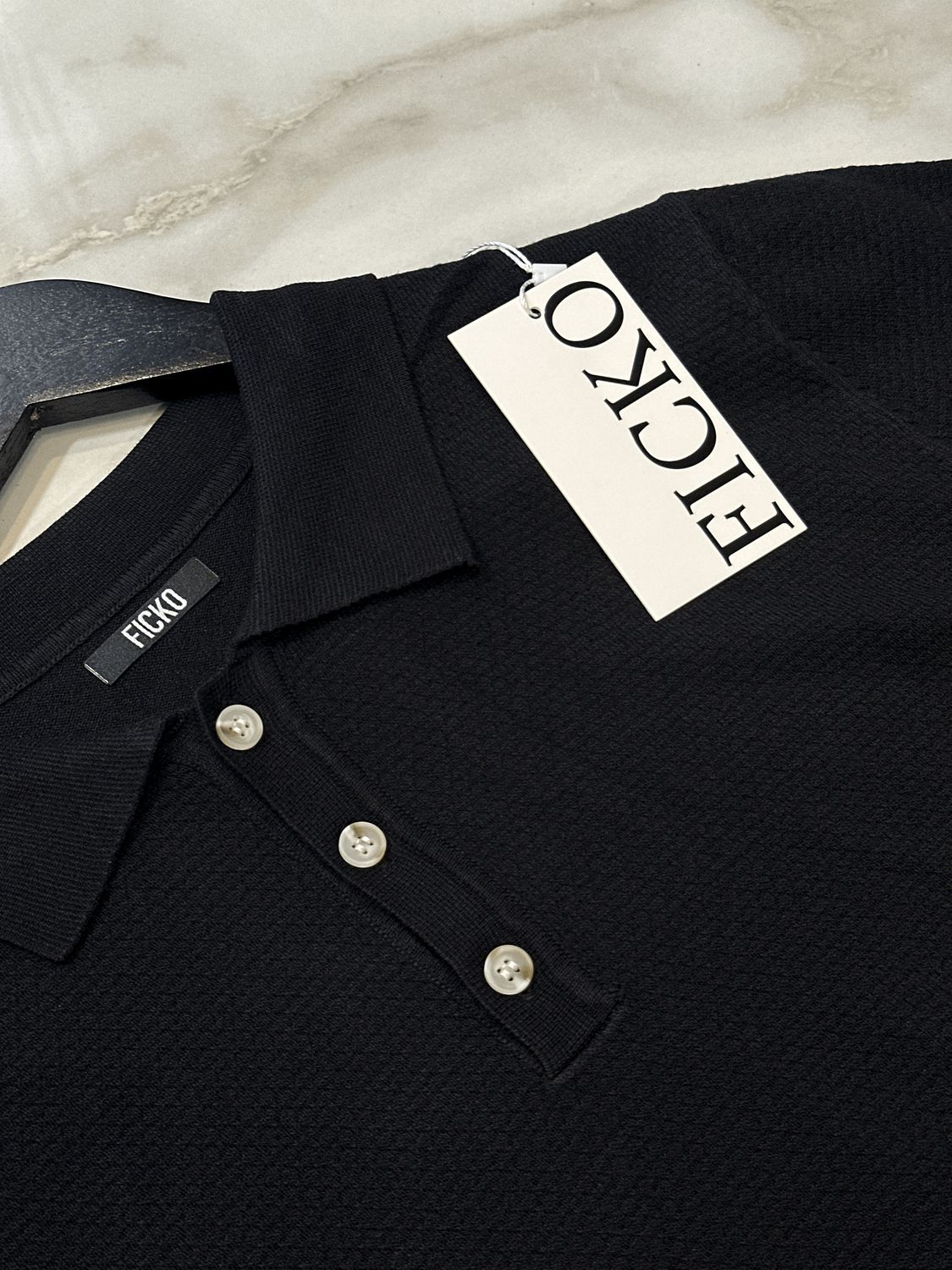 T-shirt Polo in filo ricamata regular fit nera
