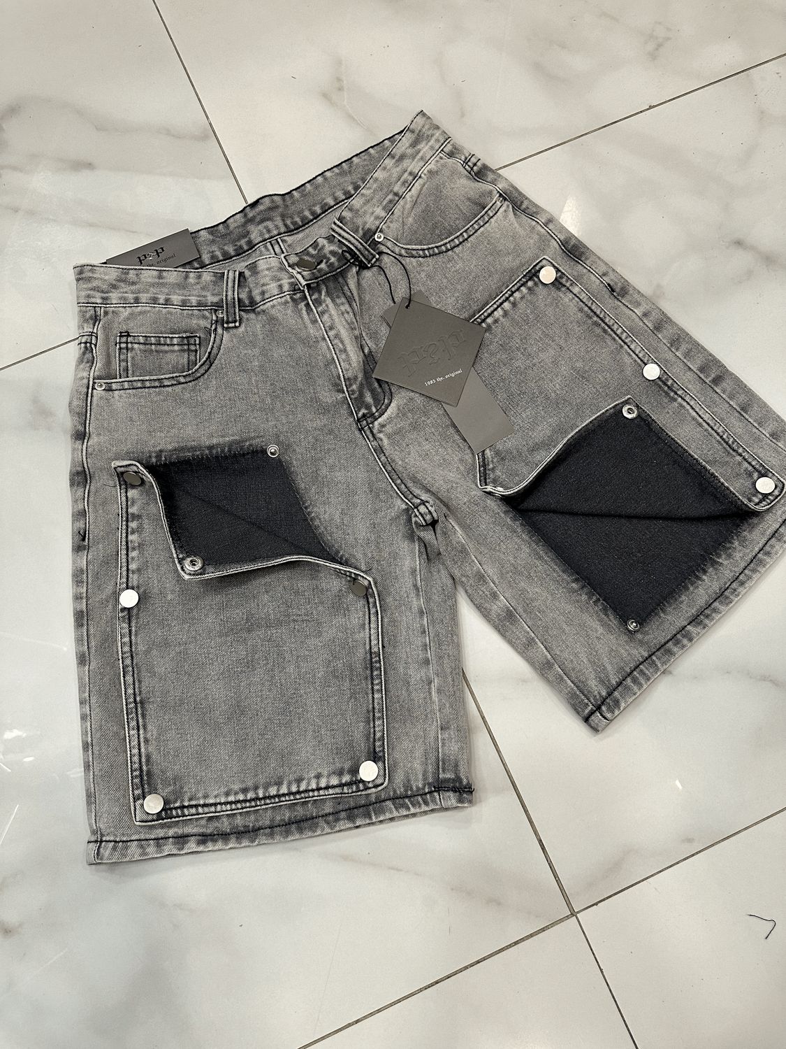 Pantaloncini Jeans Baggy bottoni grigio chiaro
